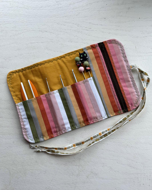 Colorful Stripe Crochet Hook Roll-up Case