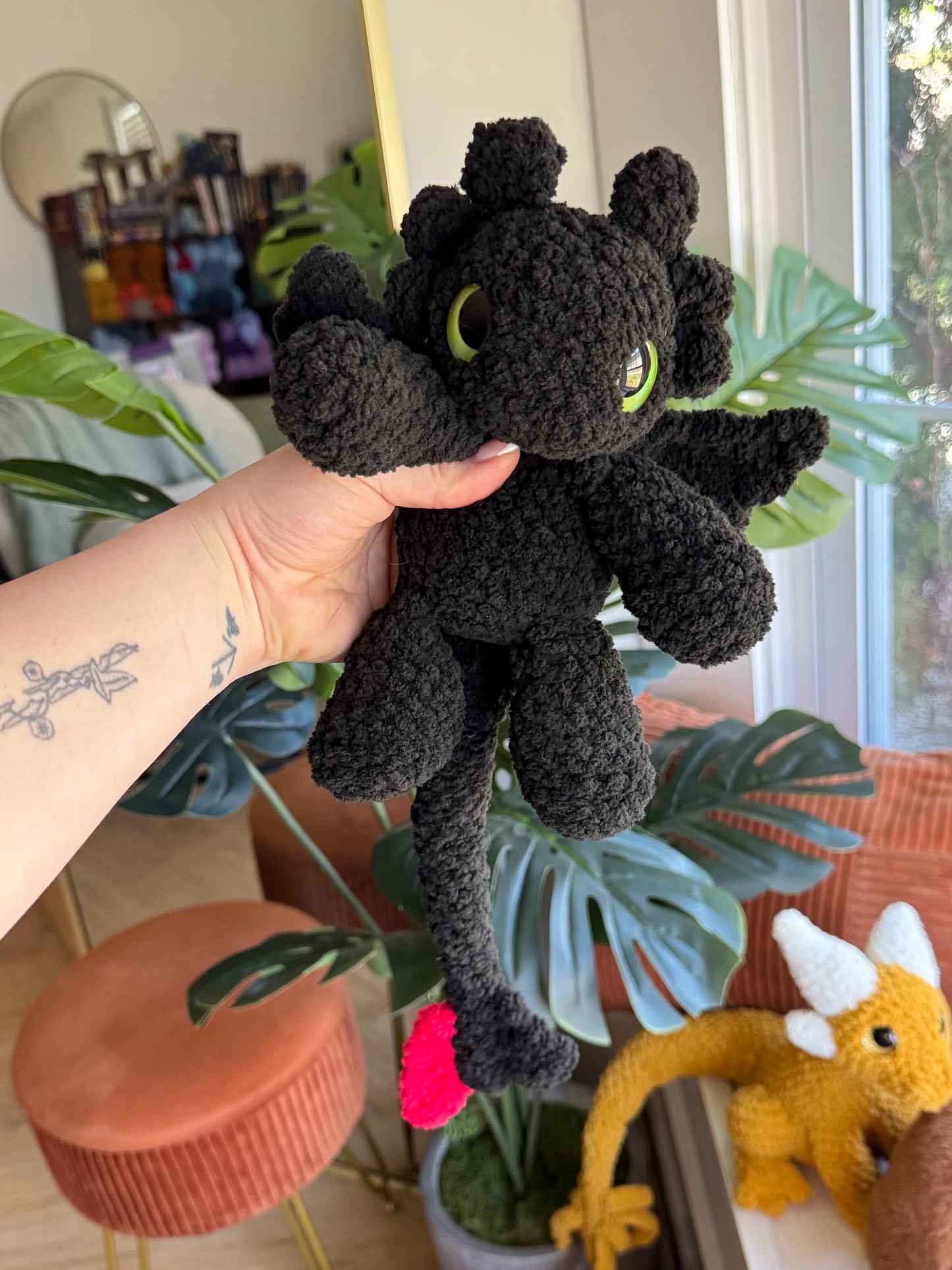 Floppy Toothless plushie