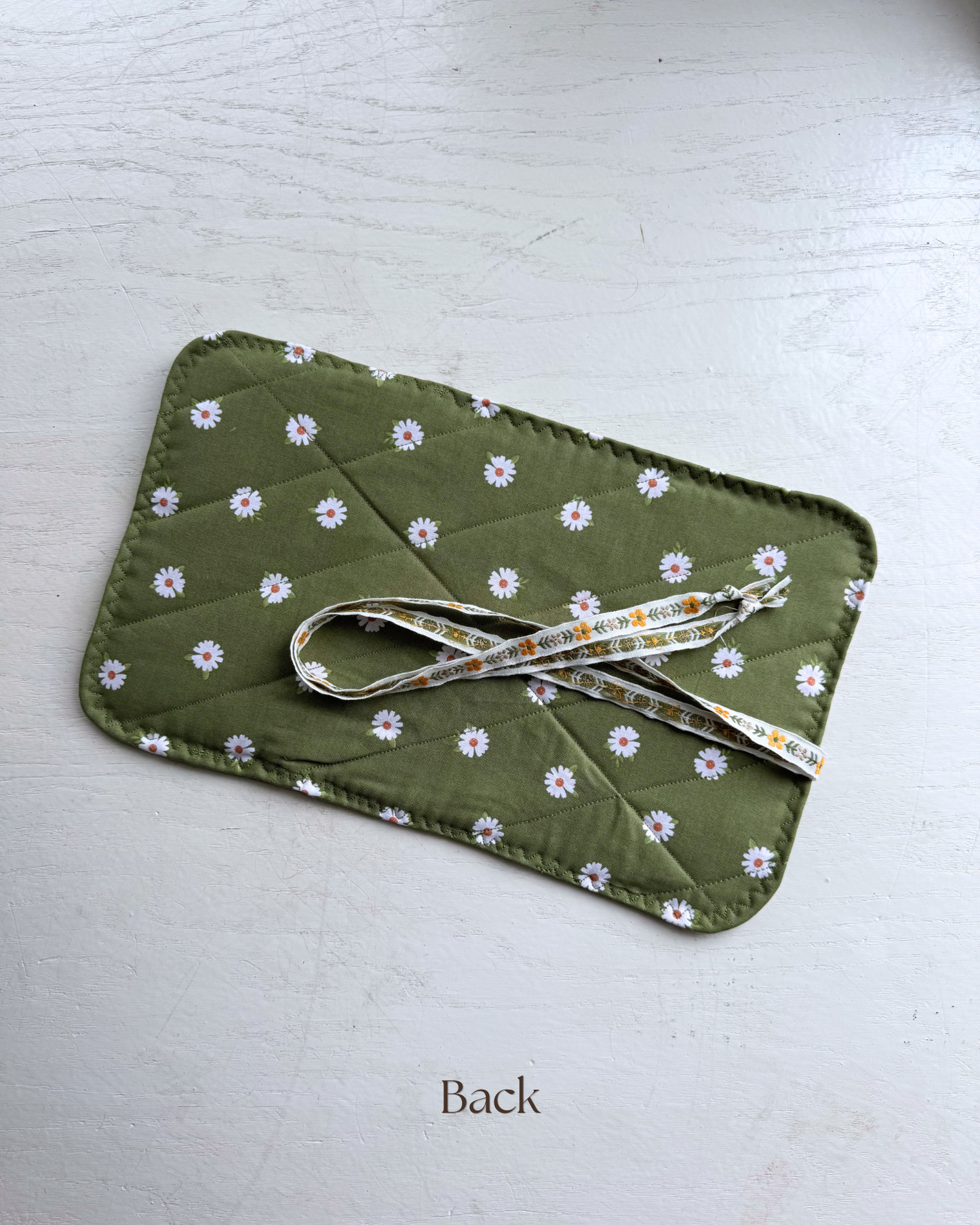 Daisies Crochet Hook Roll-up Case