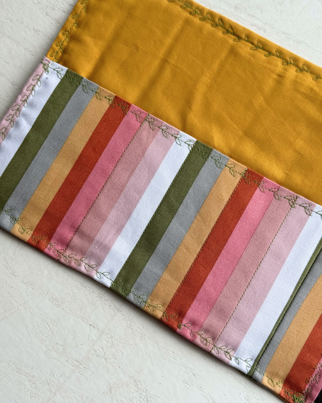 Colorful Stripe Crochet Hook Roll-up Case
