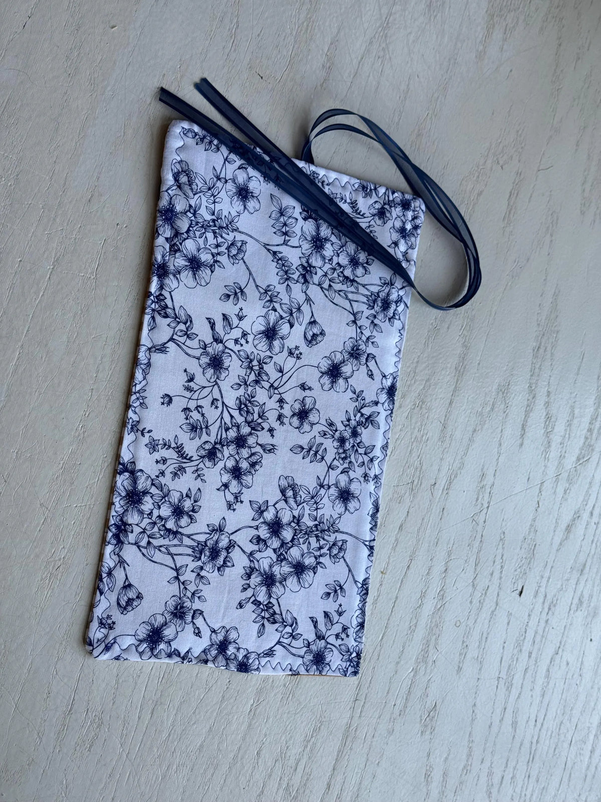 Flowery Gingham Crochet Roll